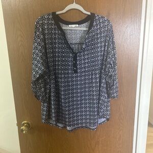 Notations Navy and White Patterned V-Neck Tunic